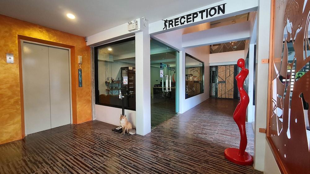 Oneloft Hotel Karon Εξωτερικό φωτογραφία